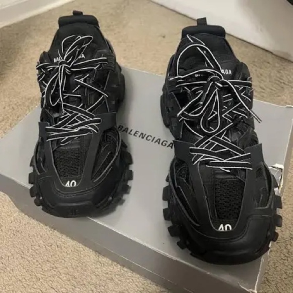Brand new never worn black balenciaga tracks - Picture 3 of 3